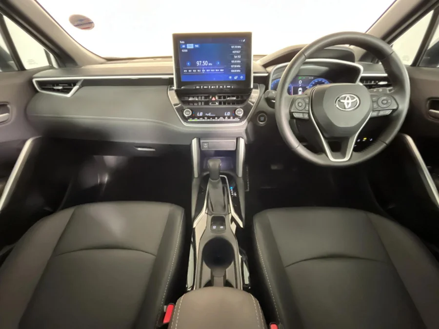 Used 2025 Toyota Corolla Cross 1.8 XR - WeBuyCars Midstream