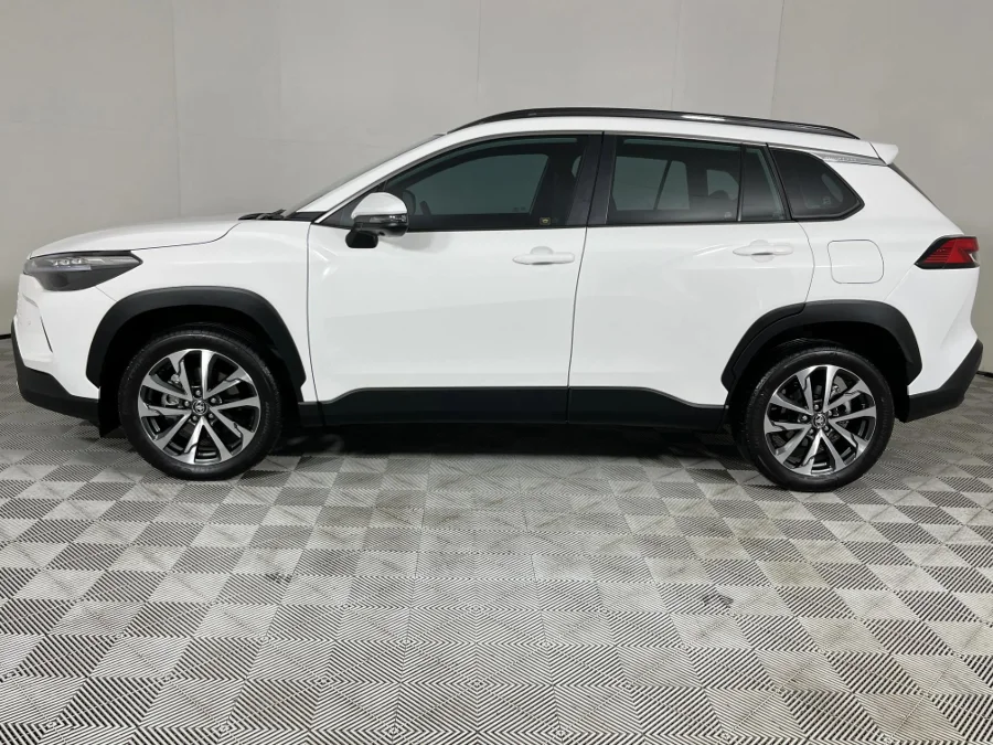 Used 2025 Toyota Corolla Cross 1.8 XR - WeBuyCars Midstream