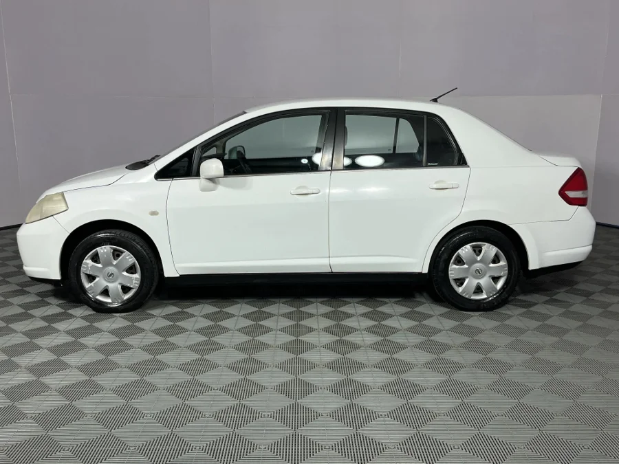 Used 2009 Nissan Tiida sedan 1.6 Visia - WeBuyCars Rustenburg