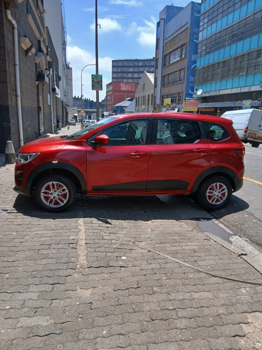 Used 2021 Renault Triber 1.0 Dynamique - Andy Auto