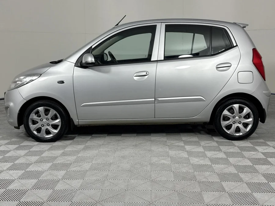 Used 2013 Hyundai i10 1.1 Motion - WeBuyCars Vereeniging Used 2013 Hyundai i10 1.1 Motion - WeBuyCars Vereeniging