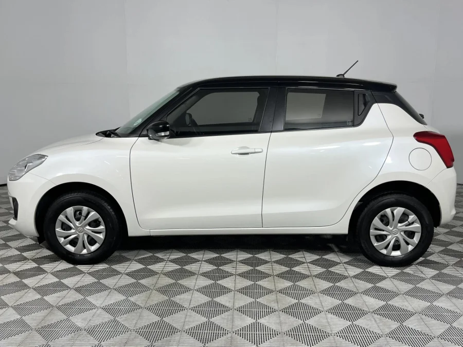 Used 2024 Suzuki Swift 1.2 GL+ manual - WeBuyCars Richmond