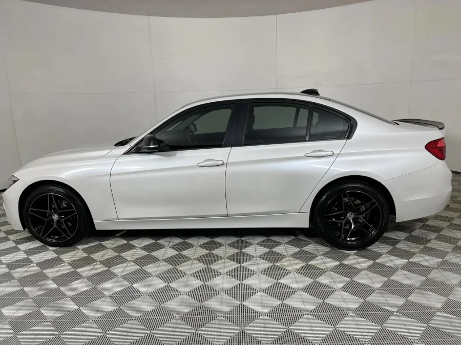 Used 2016 BMW 3 Series 320i sports-auto - WeBuyCars JHB South