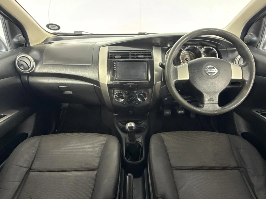 Used 2010 Nissan Livina 1.6 Acenta - WeBuyCars Vereeniging