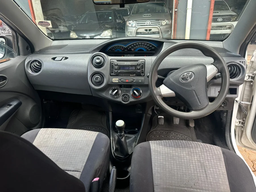 Used 2015 Toyota Etios sedan 1.5 Xi - Happy DC Motors