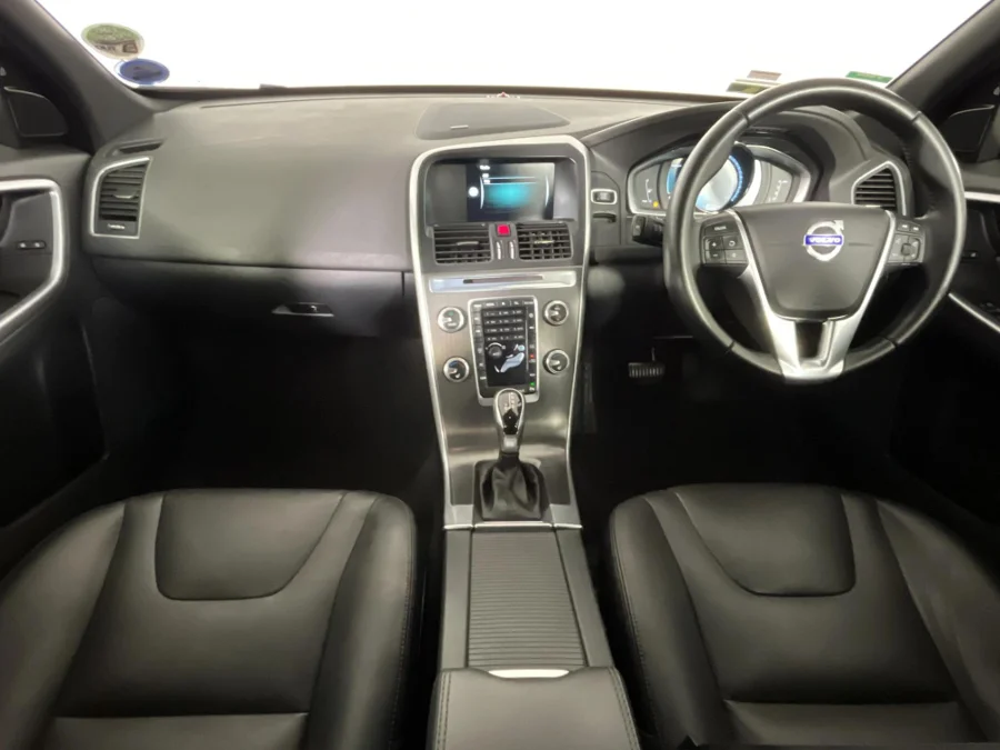 Used 2016 Volvo XC60 D4 Momentum - WeBuyCars Silverlakes