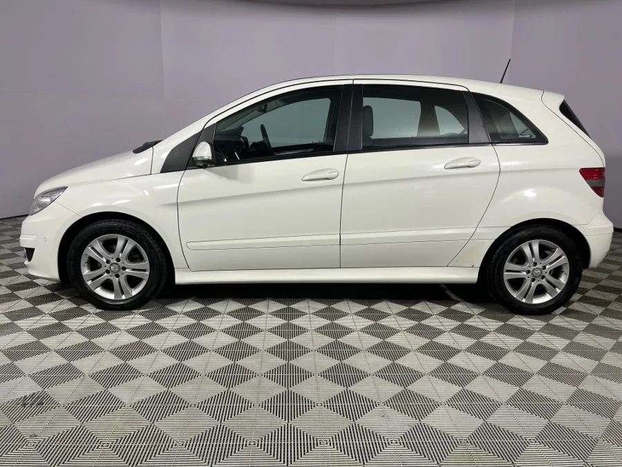 Used 2011 Mercedes-Benz B-Class B180 auto - WeBuyCars Durban Used 2011 Mercedes-Benz B-Class B180 auto - WeBuyCars Durban