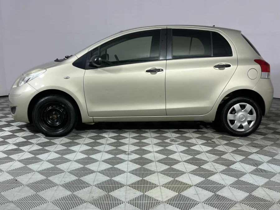 Used 2011 Toyota Yaris 5-door Zen3 S - WeBuyCars Brackenfell Cape Town