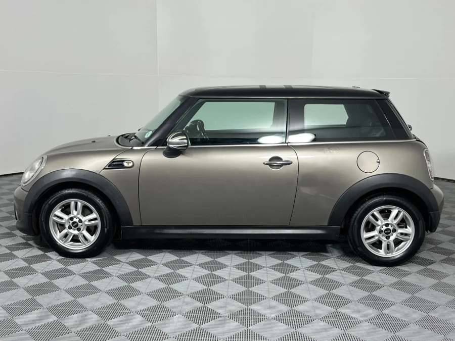 Used 2012 MINI Hatch Cooper - WeBuyCars Montana
