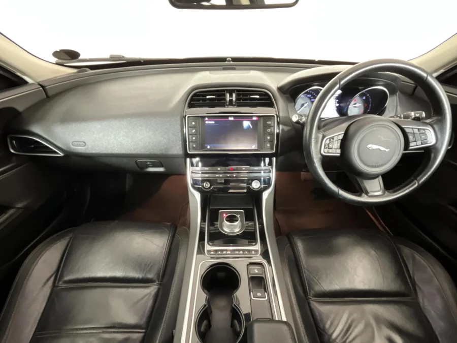 Used 2017 Jaguar XE 20d Prestige - WeBuyCars Montana