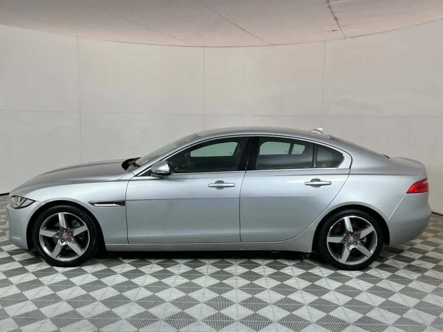 Used 2017 Jaguar XE 20d Prestige - WeBuyCars Montana