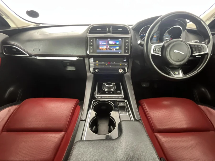 Used 2017 Jaguar F-Pace 20d AWD Chequered Flag - WeBuyCars Montana Used 2017 Jaguar F-Pace 20d AWD Chequered Flag - WeBuyCars Montana