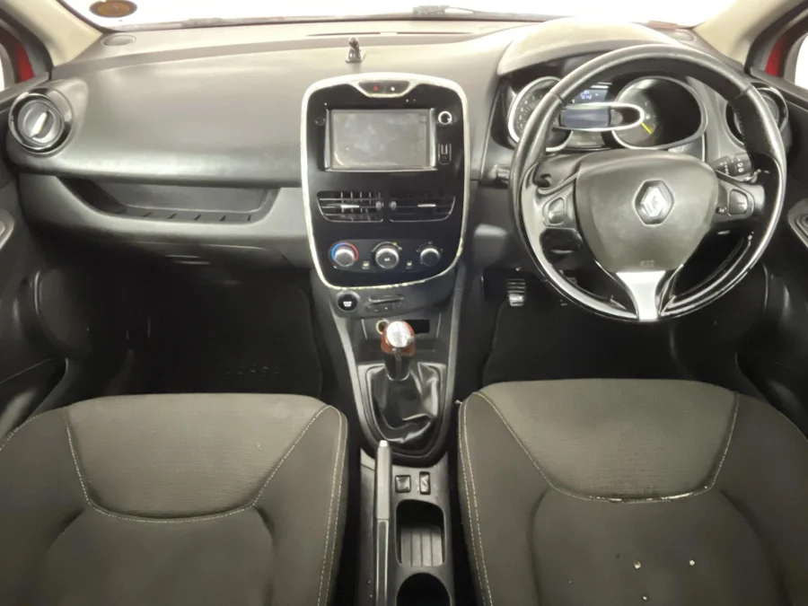 Used 2016 Renault Clio 66kW turbo Expression - WeBuyCars Polokwane Used 2016 Renault Clio 66kW turbo Expression - WeBuyCars Polokwane