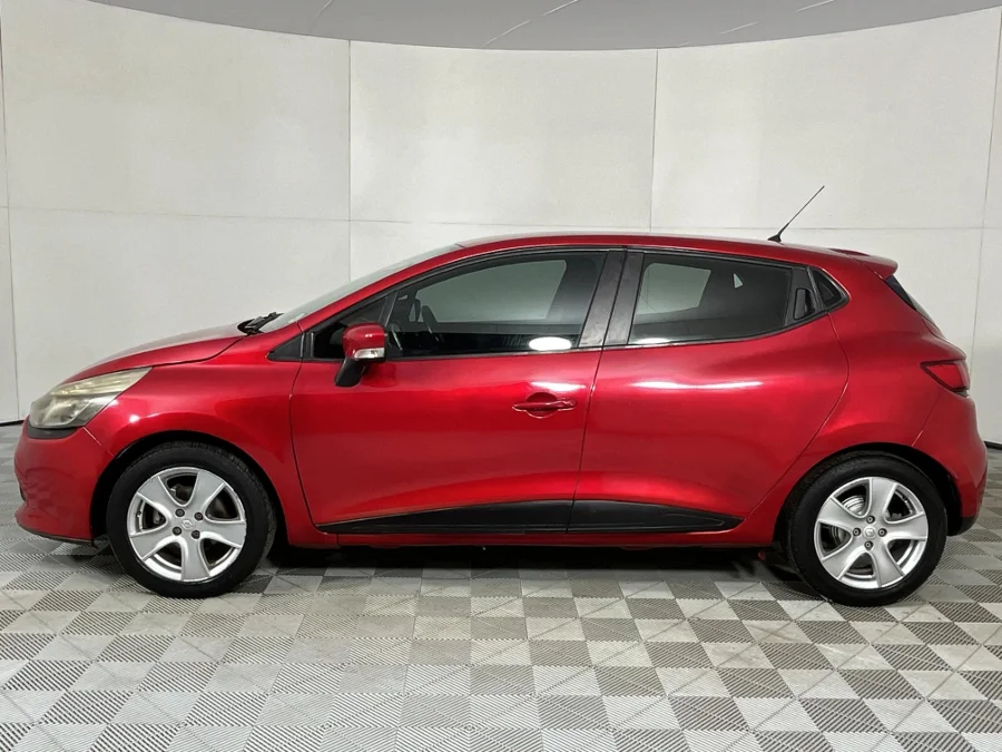 Used 2016 Renault Clio 66kW turbo Expression - WeBuyCars Polokwane Used 2016 Renault Clio 66kW turbo Expression - WeBuyCars Polokwane