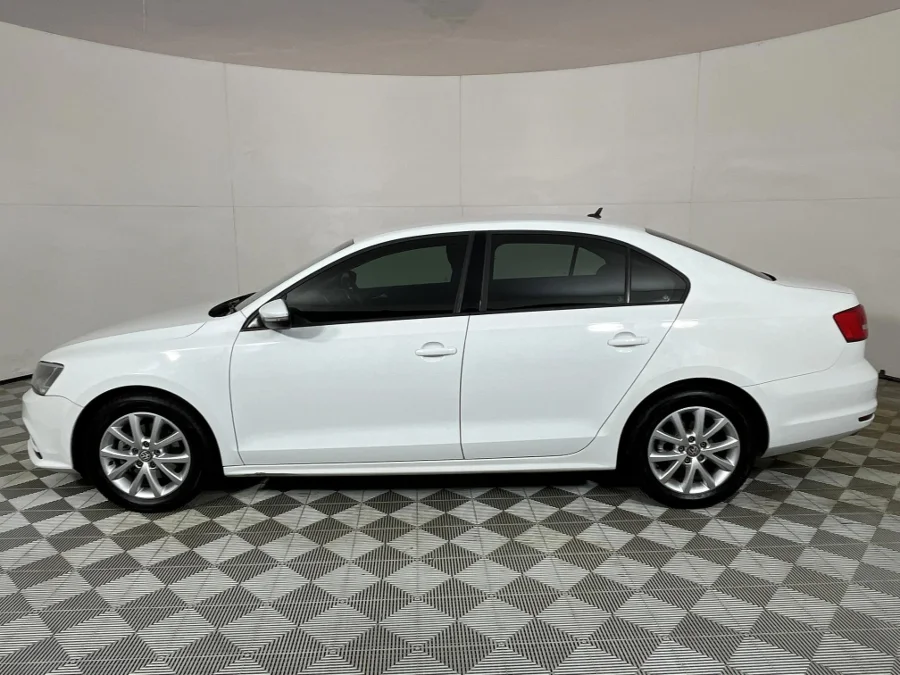 Used 2015 Volkswagen Jetta 1.4TSI Comfortline - WeBuyCars JHB South