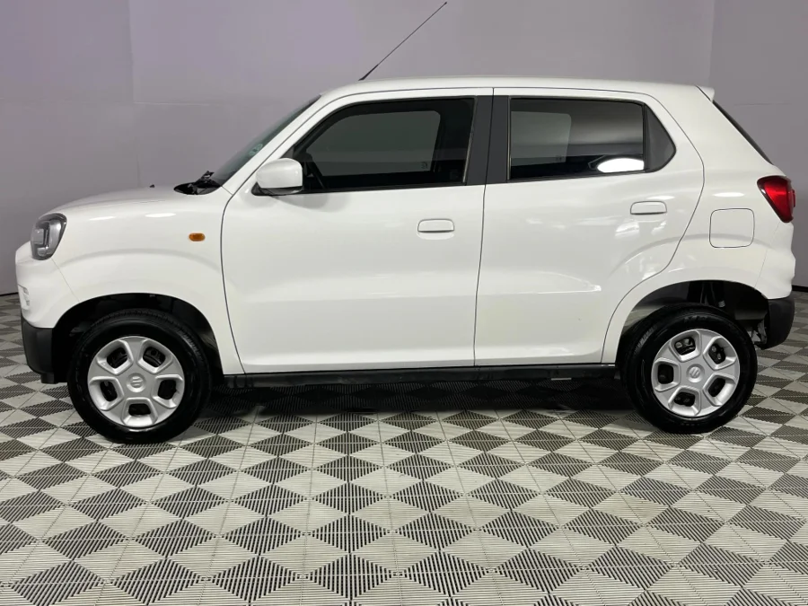 Used 2024 Suzuki S-Presso 1.0 GL manual - WeBuyCars Durban