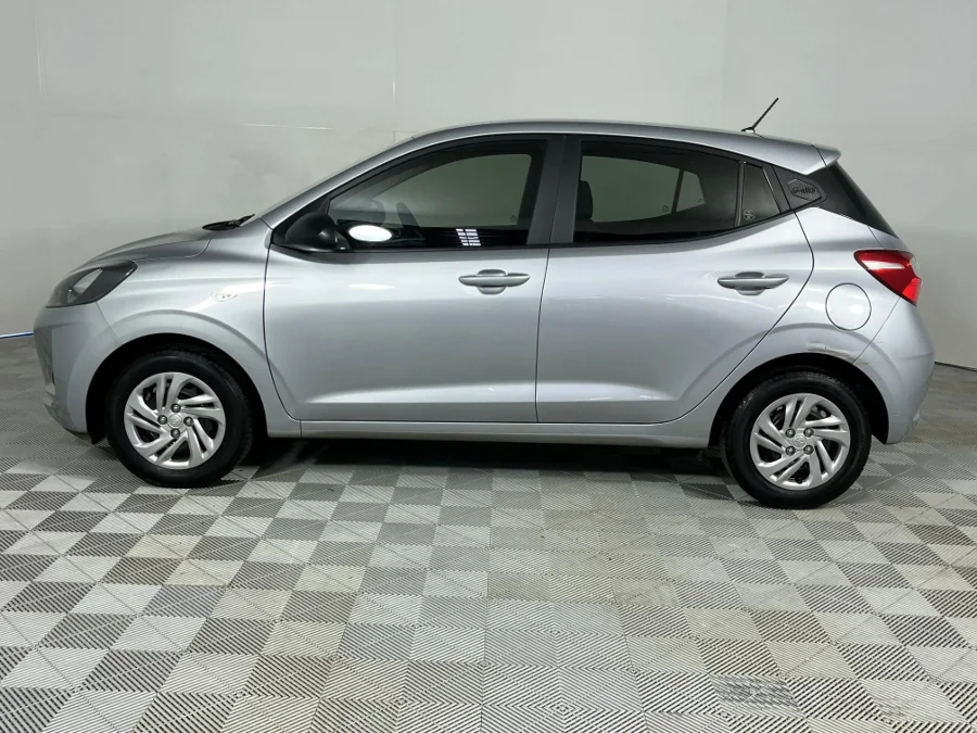 Used 2022 Hyundai Grand i10 1.0 hatch Motion manual - WeBuyCars Midstream
