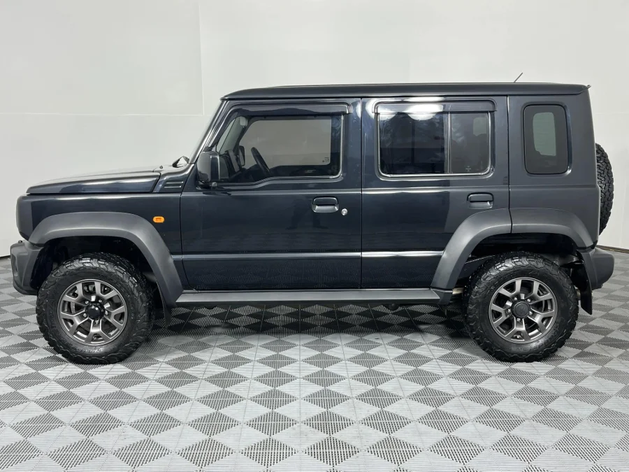 Used 2024 Suzuki Jimny 1.5 GLX AllGrip 5-door manual - WeBuyCars Montana