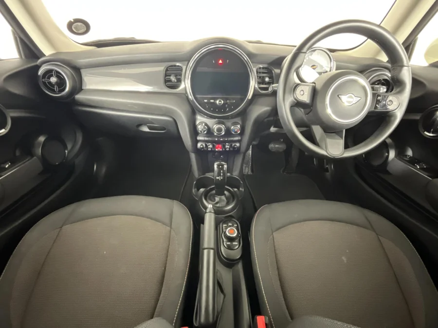 Used 2021 MINI Hatch Cooper Hatch 3-door - WeBuyCars Gqeberha