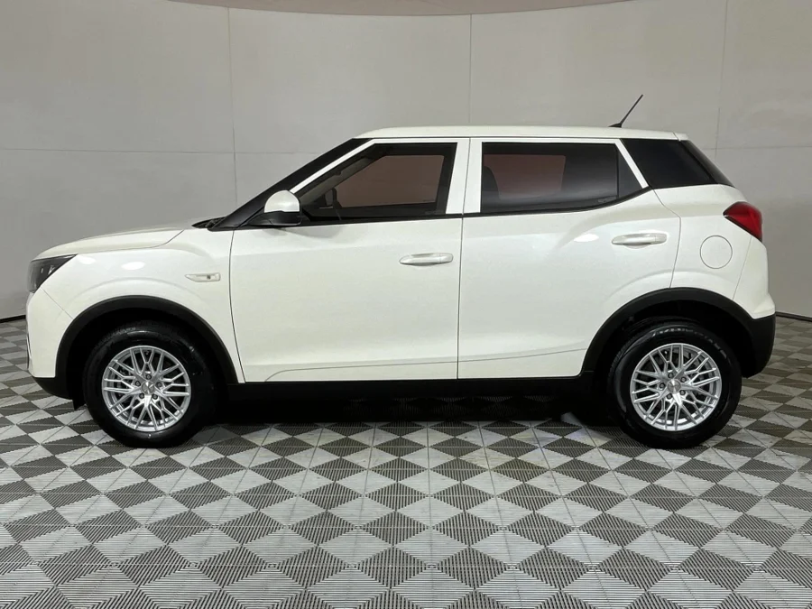 Used 2022 Mahindra XUV300 1.2T W4 - WeBuyCars JHB South