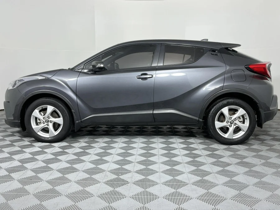 Used 2017 Toyota C-HR 1.2T Plus auto - WeBuyCars Montana