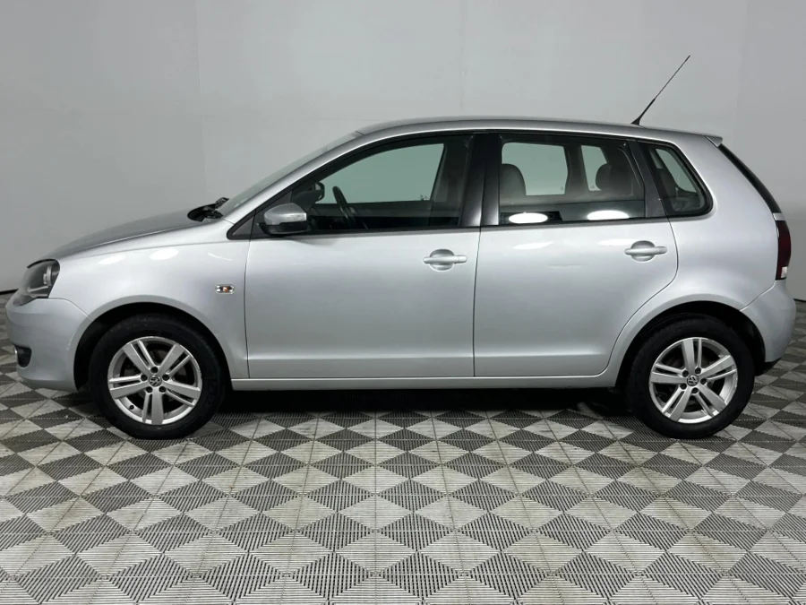 Used 2015 Volkswagen Polo Vivo hatch 1.6 Comfortline - WeBuyCars Lansdowne