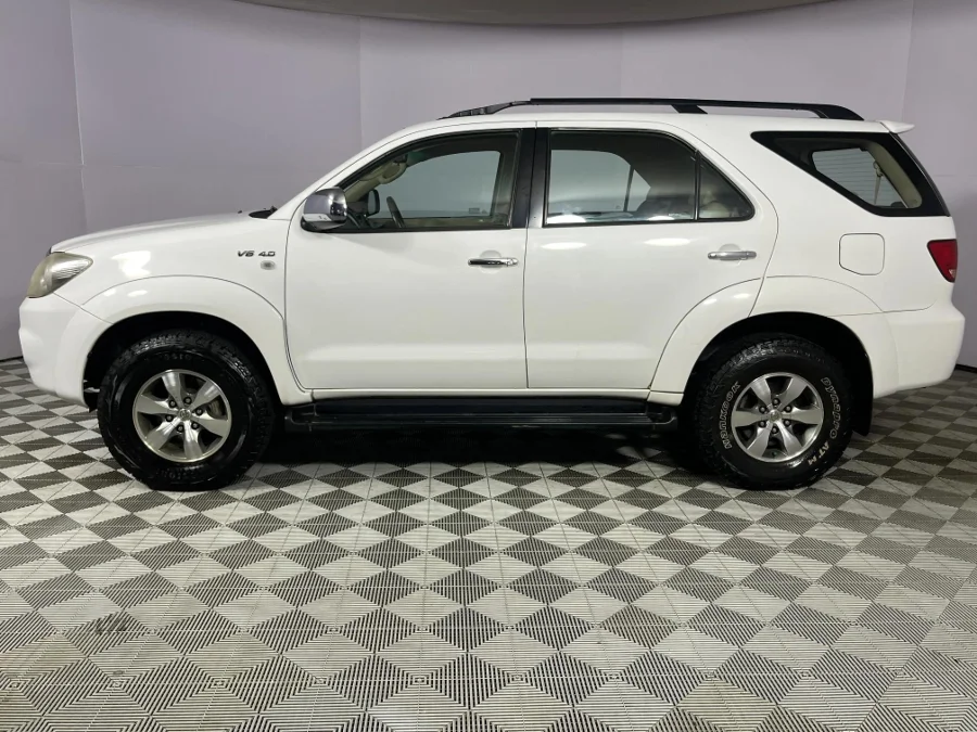 Used 2006 Toyota Fortuner V6 4.0 - WeBuyCars Durban