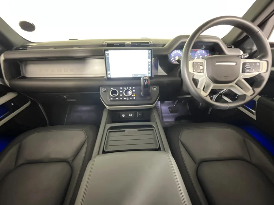 Used 2023 Land Rover Defender 110 D300 X-Dynamic SE - WeBuyCars Montana