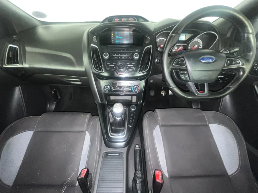 Used 2017 Ford Focus ST 1 - WeBuyCars Durban Used 2017 Ford Focus ST 1 - WeBuyCars Durban