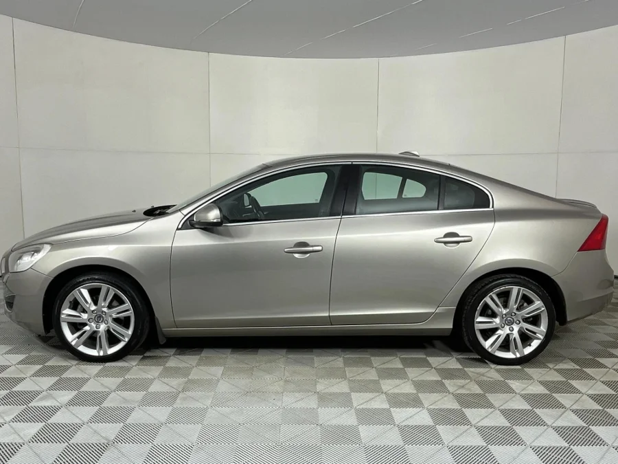 Used 2011 Volvo S60 T4 Excel auto - WeBuyCars Polokwane
