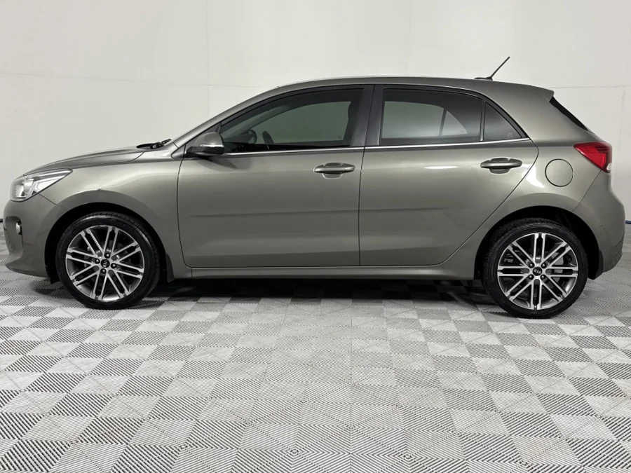 Used 2017 Kia Rio hatch 1.4 Tec - WeBuyCars Vereeniging