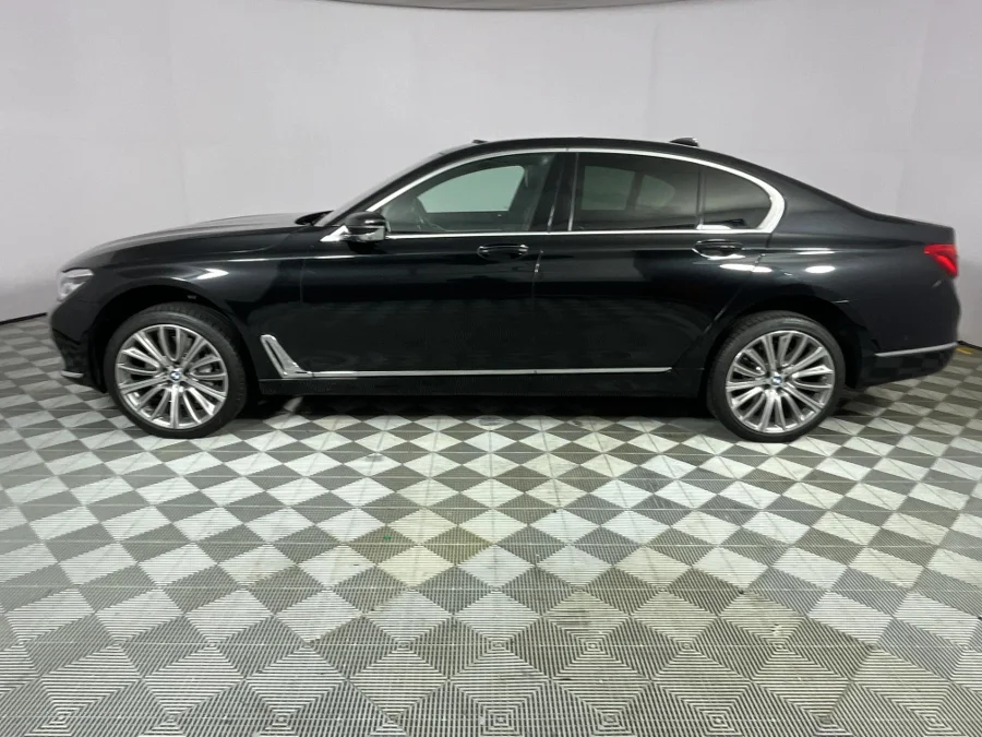 Used 2017 BMW 7 Series 750i - WeBuyCars The Dome