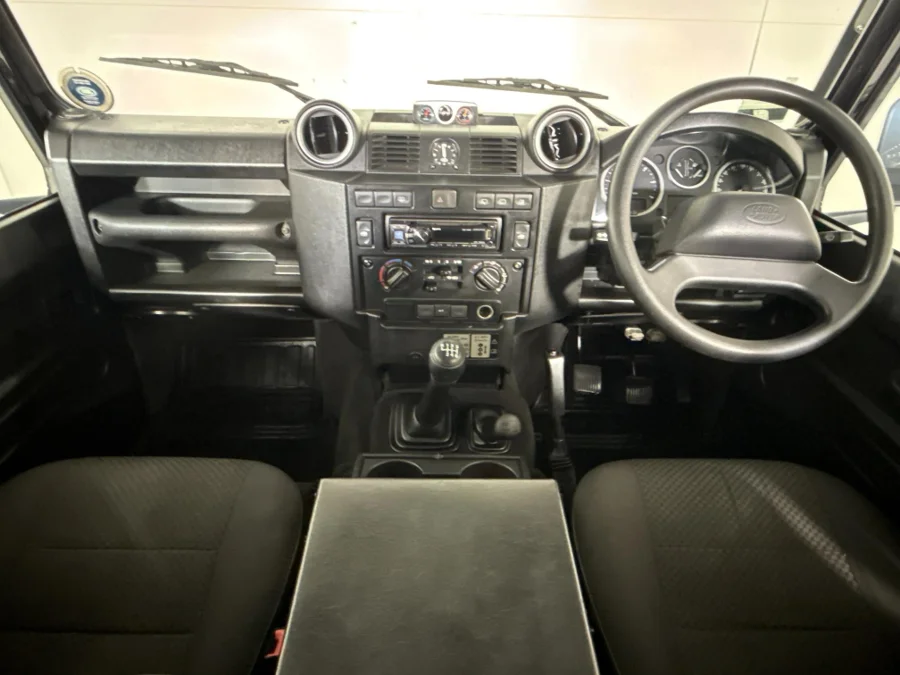 Used 2014 Land Rover Defender 110 TD station wagon S - WeBuyCars Midstream Used 2014 Land Rover Defender 110 TD station wagon S - WeBuyCars Midstream