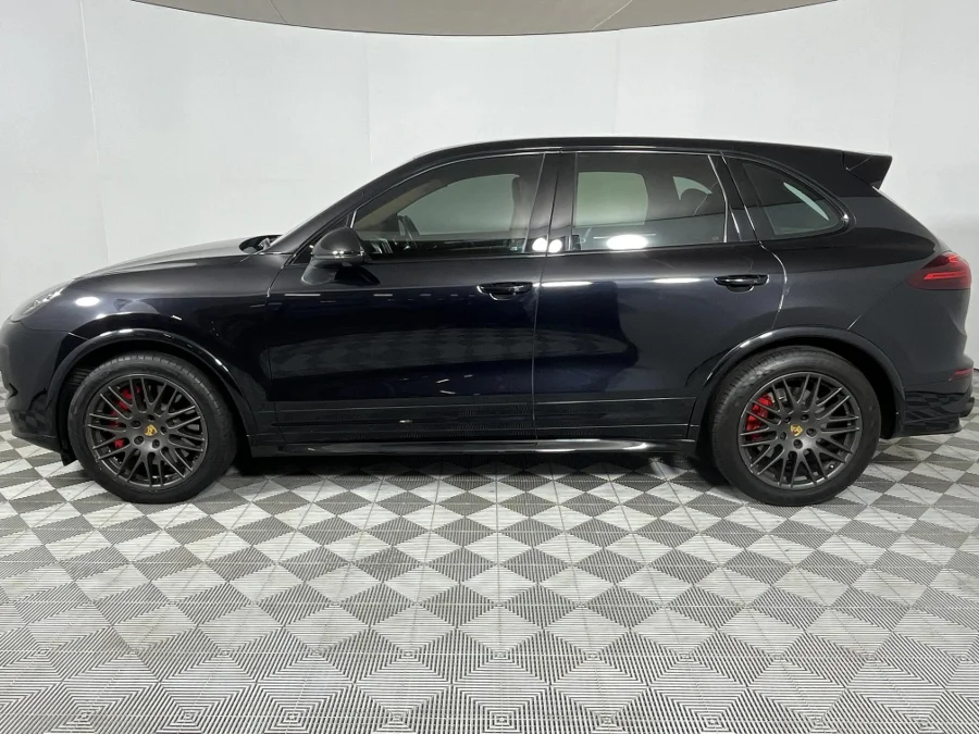 Used 2016 Porsche Cayenne GTS - WeBuyCars Midstream