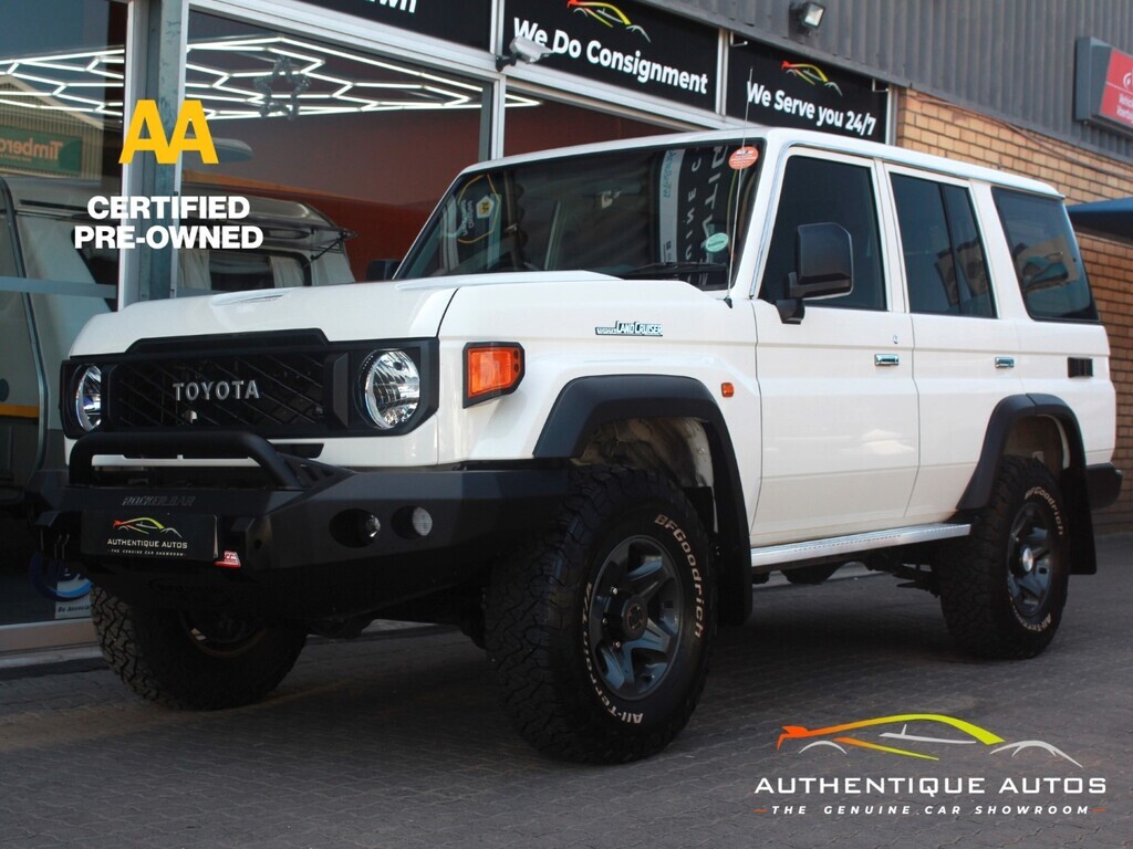 Used 2025 Toyota Land Cruiser 76 2.8GD-6 station wagon LX manual