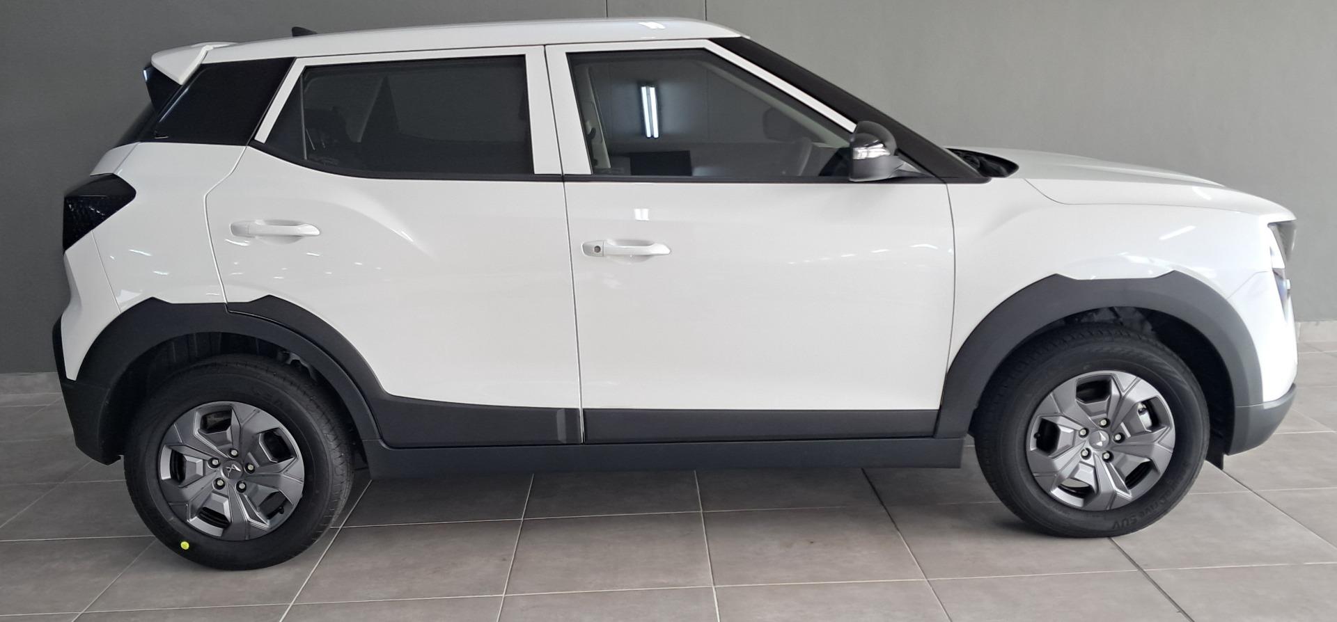 New 2026 Mahindra XUV 3XO 1.2T MX2 manual