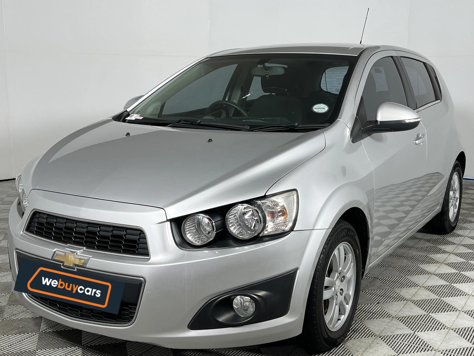 Used 2015 Chevrolet Sonic hatch 1.6 LS Black&White Edition