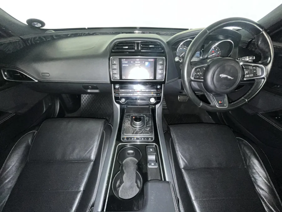 Used 2016 Jaguar XE S - WeBuyCars Montana