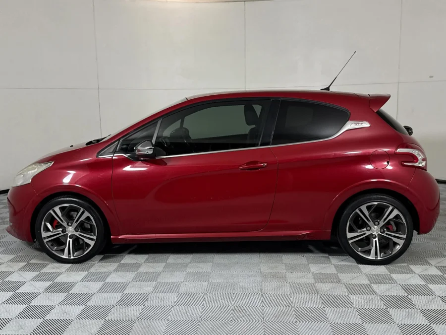 Used 2015 Peugeot 208 3-door GTi - WeBuyCars Midstream Used 2015 Peugeot 208 3-door GTi - WeBuyCars Midstream