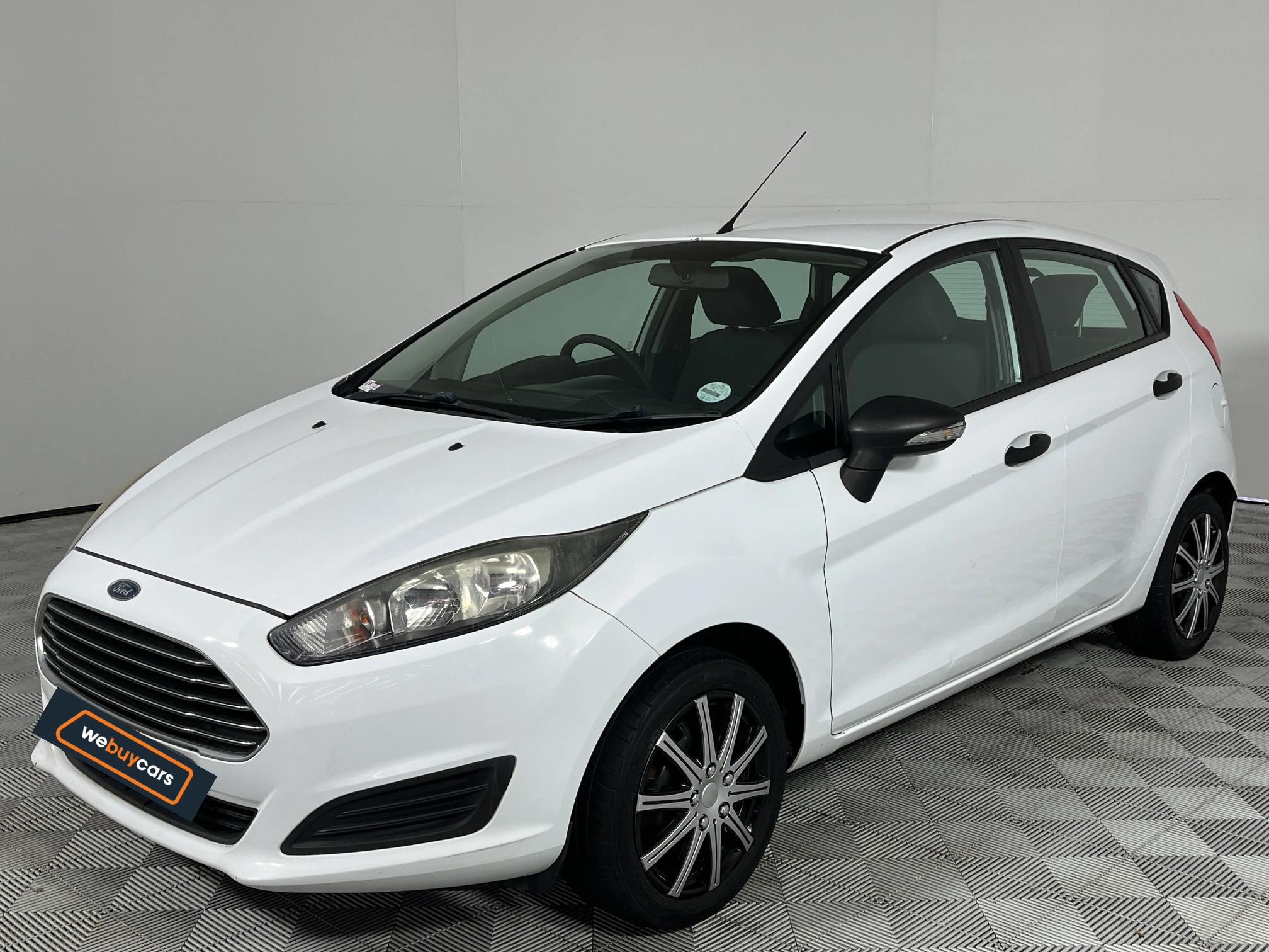 Used 2015 Ford Fiesta 5-door 1.4 Ambiente