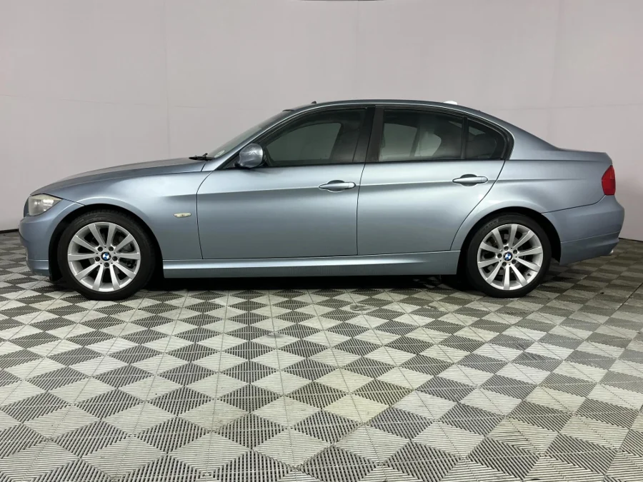 Used 2010 BMW 3 Series 320i auto - WeBuyCars Brackenfell Cape Town Used 2010 BMW 3 Series 320i auto - WeBuyCars Brackenfell Cape Town