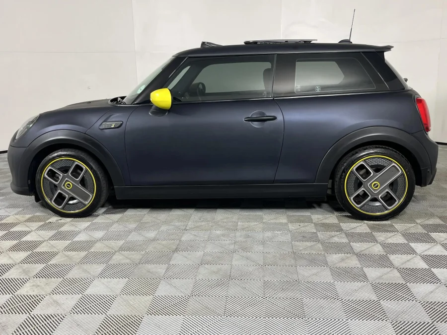 Used 2022 MINI Hatch Cooper SE Hatch 3-door - WeBuyCars Riverhorse Used 2022 MINI Hatch Cooper SE Hatch 3-door - WeBuyCars Riverhorse