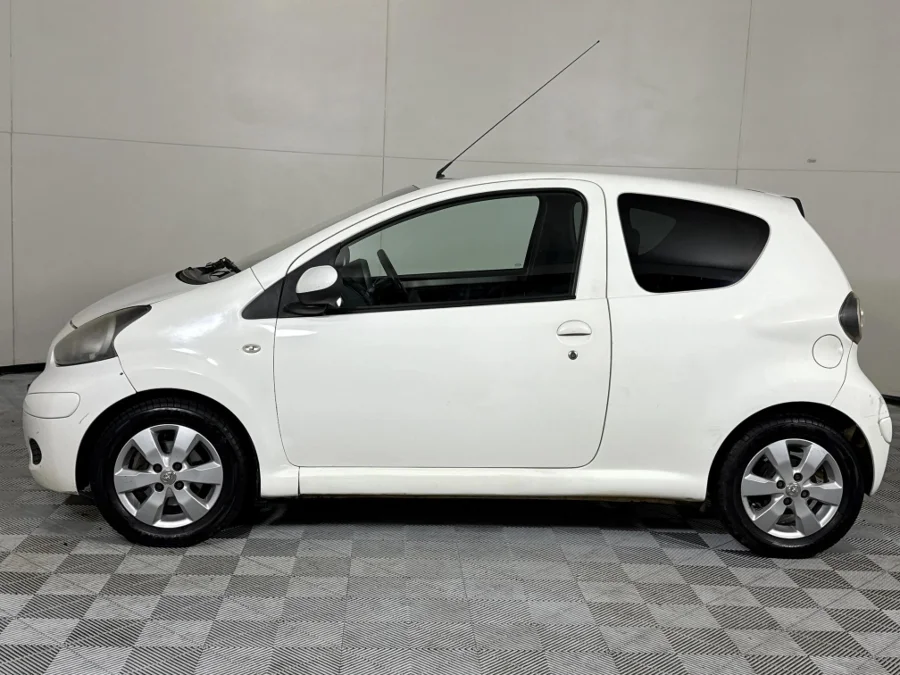 Used 2012 Toyota Aygo 3-door 1.0 Wild - WeBuyCars Midstream