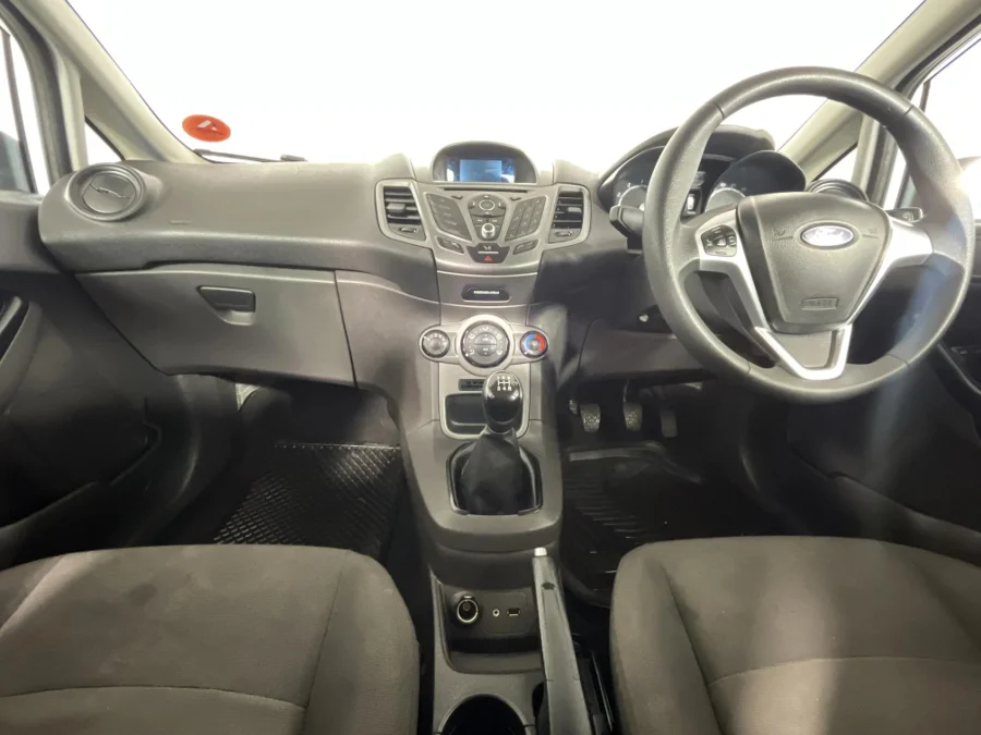 Used 2015 Ford Fiesta 5-door 1.4 Ambiente - WeBuyCars Lansdowne