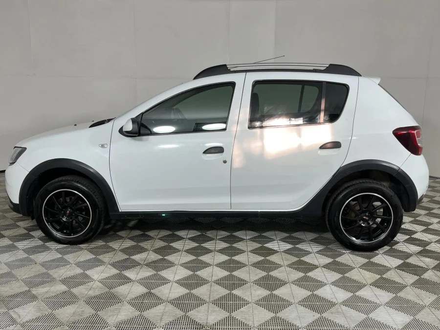 Used 2017 Renault Sandero Stepway 66kW turbo - WeBuyCars George