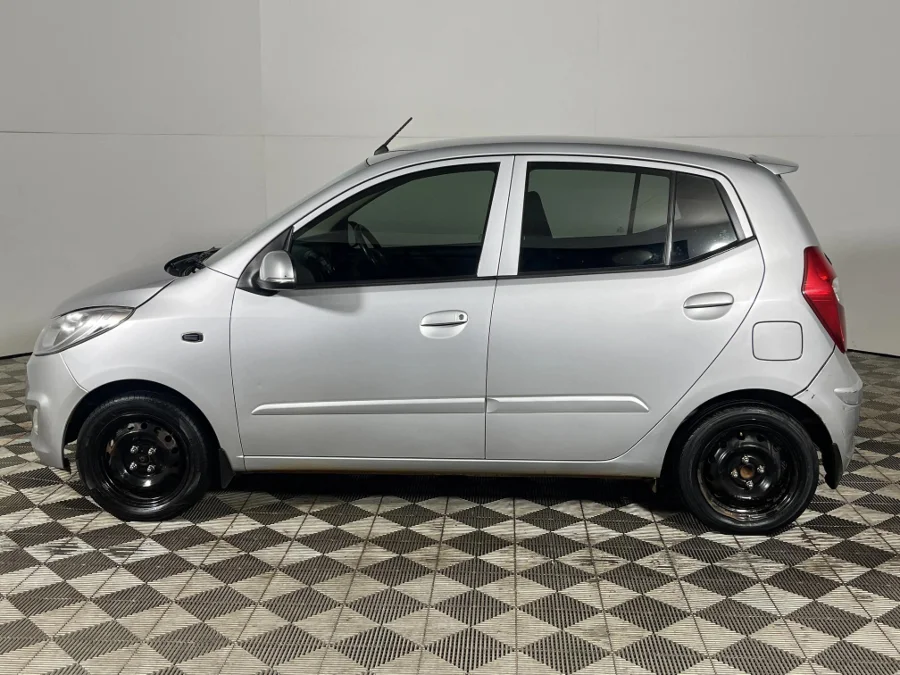 Used 2013 Hyundai i10 1.1 Motion - WeBuyCars Germiston