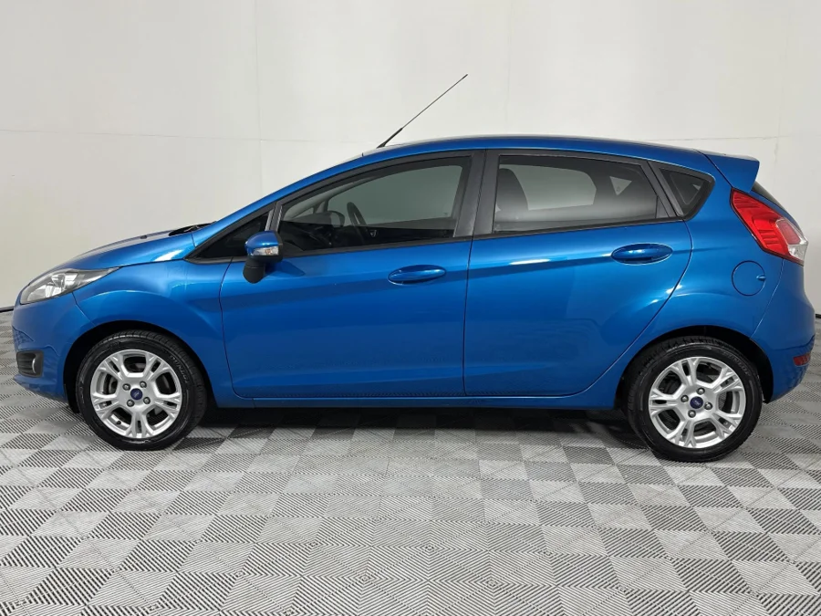Used 2016 Ford Fiesta 5-door 1.0T Trend auto - WeBuyCars Vereeniging