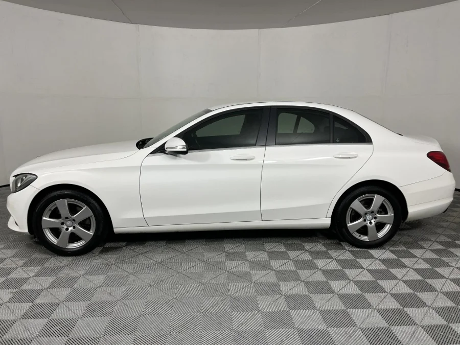 Used 2015 Mercedes-Benz C-Class C180 auto - WeBuyCars The Dome
