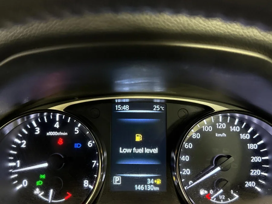 Used 2015 Nissan X-Trail 2.5 4x4 SE - WeBuyCars Midstream