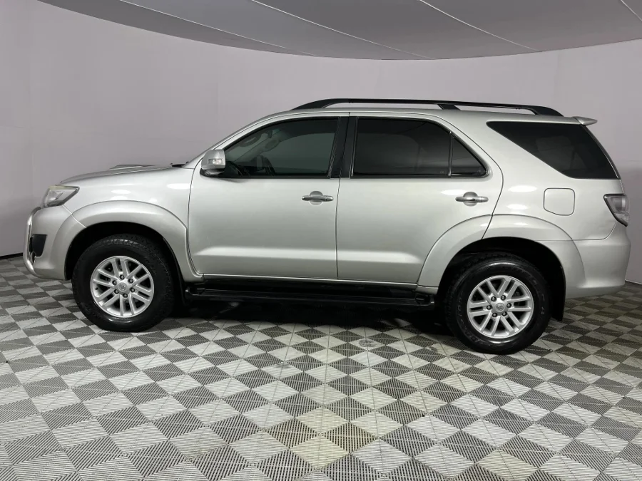 Used 2014 Toyota Fortuner 2.5D-4D auto - WeBuyCars Lansdowne